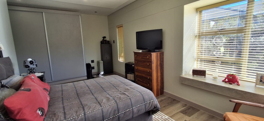 3 Bedroom Property for Sale in Paradise Coast Western Cape